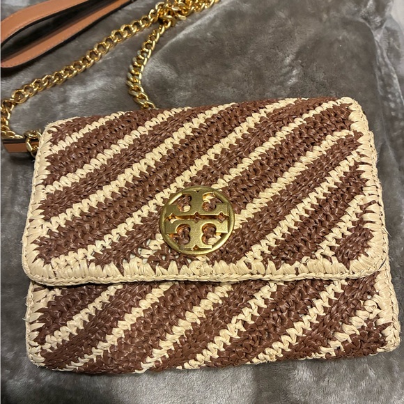 Tory Burch Brown and Cream Crossbody Bag with Gold Chain - Picture 2 of 13